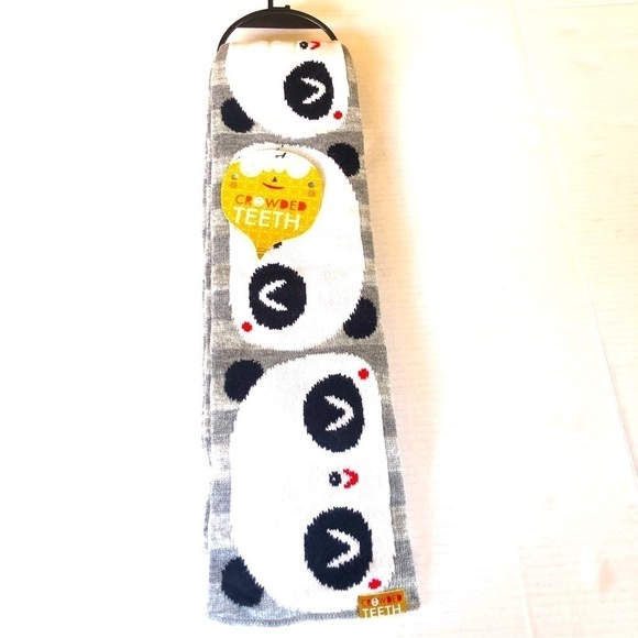 Exclusive Crowded Teeth By Loungefly Panda Print Double Sided Knit Scarf OS - Picture 1 of 6
